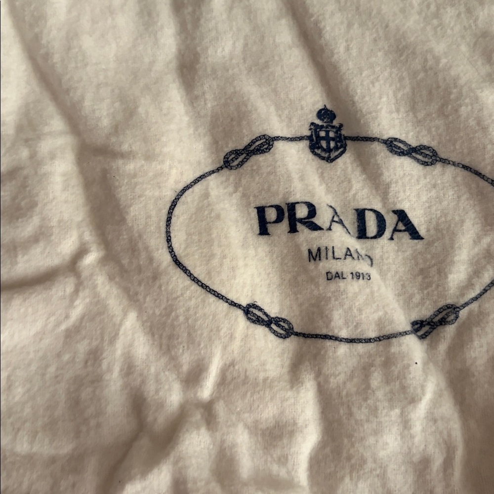 Two Prada dust bags - Picture 6 of 9